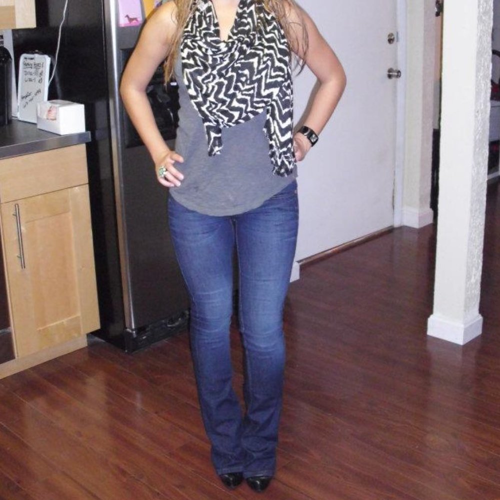 Black and white print scarf